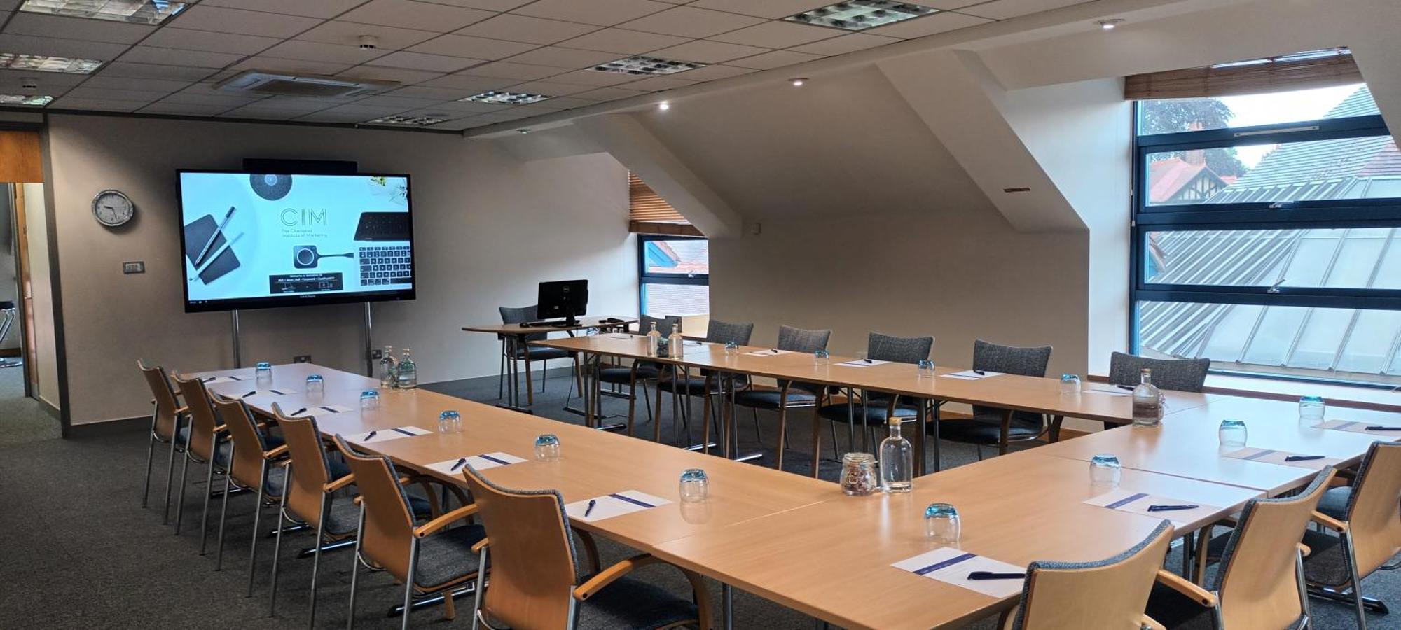Cim Business Centre Ξενοδοχείο Μεϊντενχέντ Εξωτερικό φωτογραφία